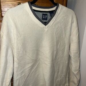 Gap cream top